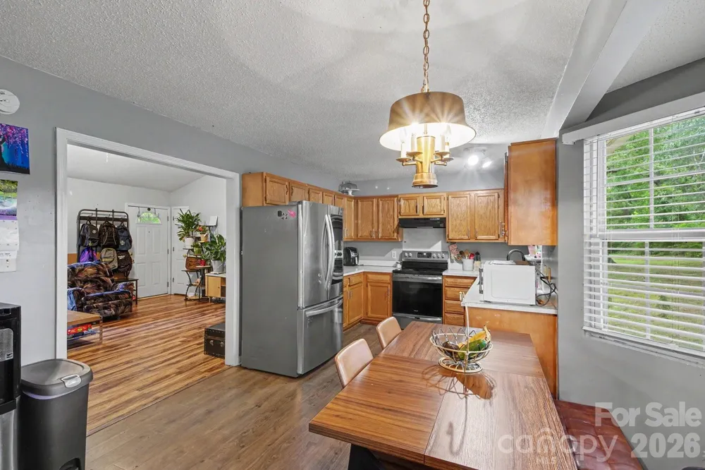 1209 S Juniper Street Kannapolis, NC 28081