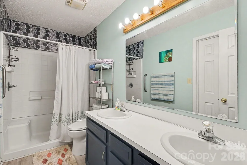 1209 S Juniper Street Kannapolis, NC 28081