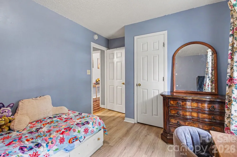 1209 S Juniper Street Kannapolis, NC 28081