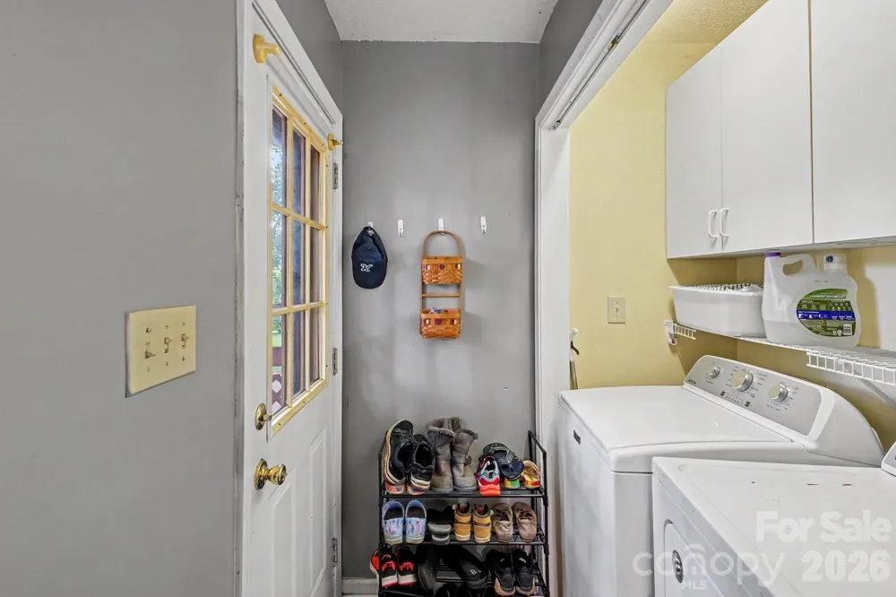 1209 S Juniper Street Kannapolis, NC 28081