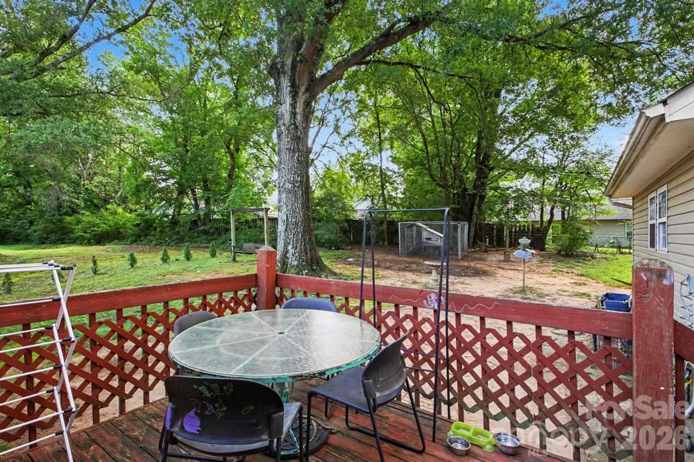 1209 S Juniper Street Kannapolis, NC 28081