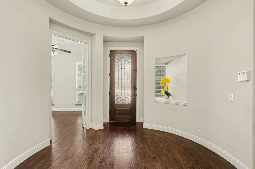 2412 Lynbridge Drive Plano, TX 75025