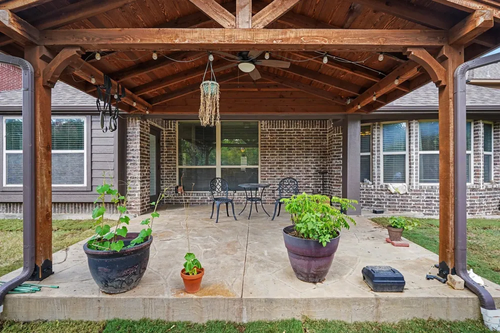 2412 Lynbridge Drive Plano, TX 75025