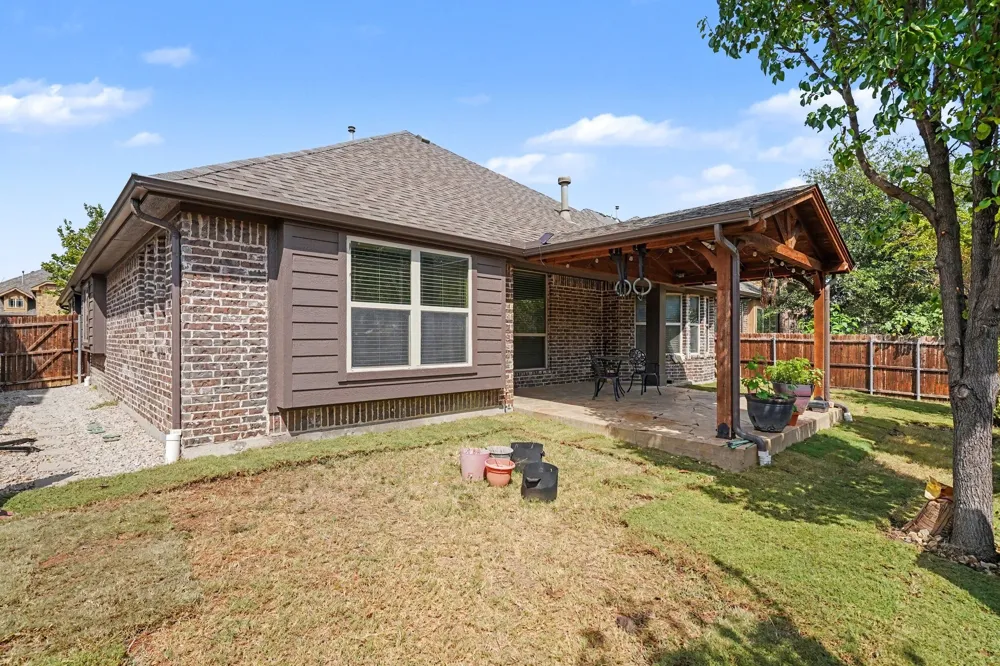 2412 Lynbridge Drive Plano, TX 75025