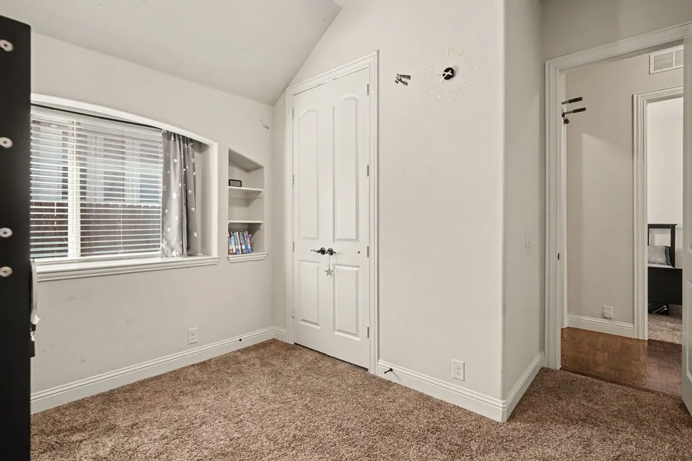 2412 Lynbridge Drive Plano, TX 75025