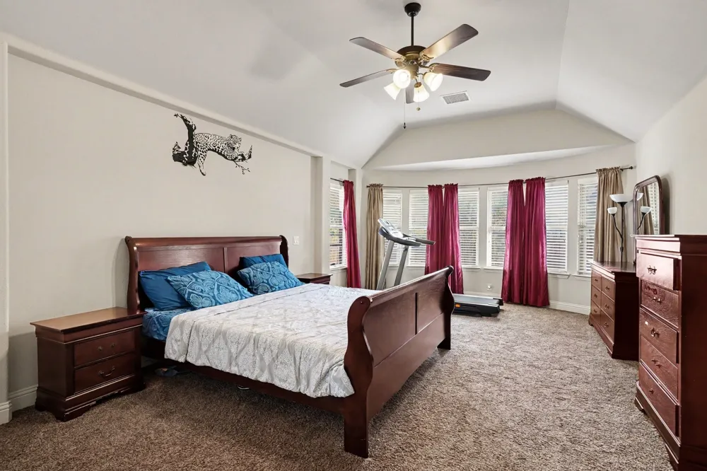 2412 Lynbridge Drive Plano, TX 75025