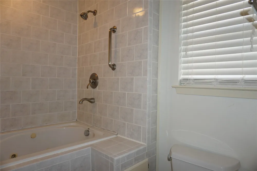 6948 Brandywine Street Watauga, TX 76148