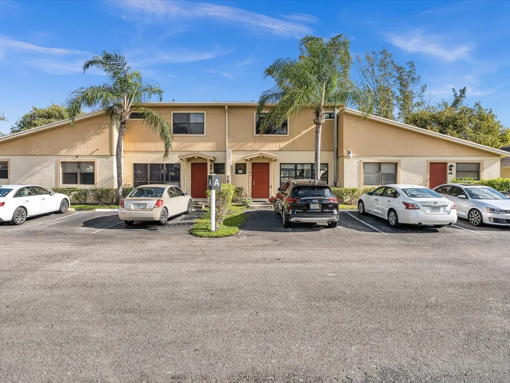 3370 BEAU RIVAGE DRIVE #3A Pompano Beach, FL 33064