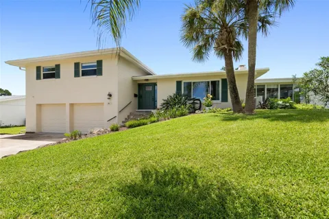 76 BANYAN DRIVE