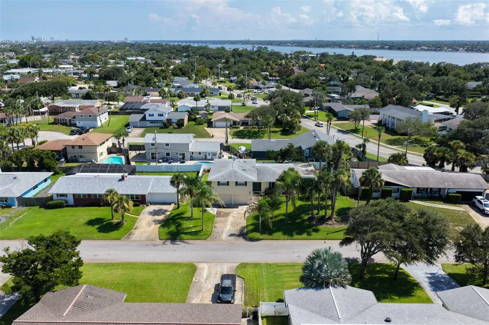 76 BANYAN DRIVE Ormond Beach, FL 32176