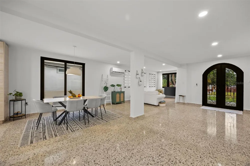 10 CALLE Rincon, PR 00677