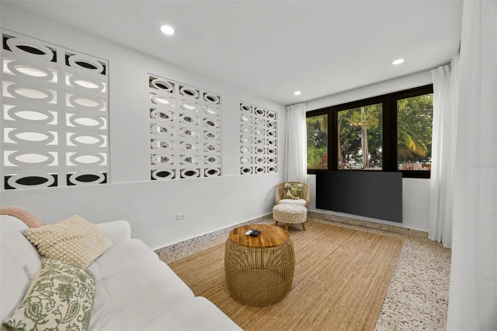 10 CALLE Rincon, PR 00677