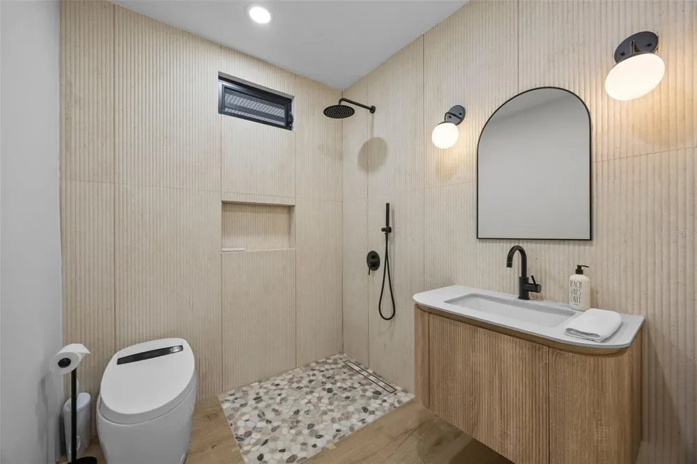 10 CALLE Rincon, PR 00677
