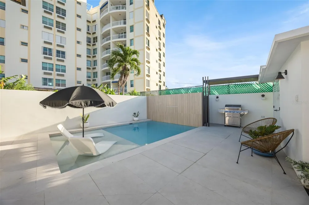 10 CALLE Rincon, PR 00677