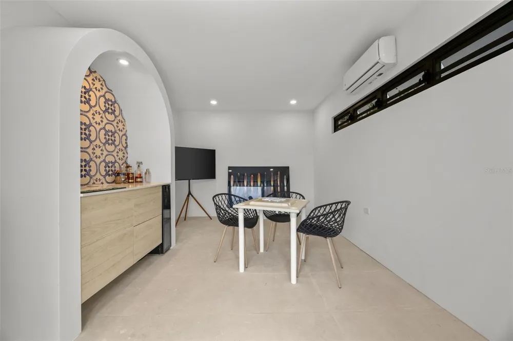 10 CALLE Rincon, PR 00677