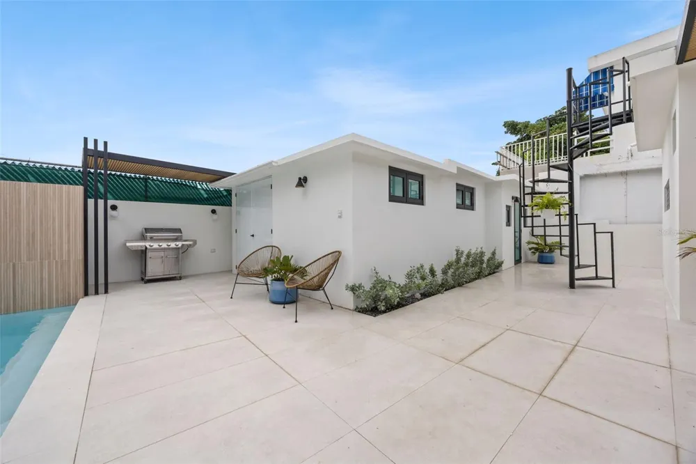 10 CALLE Rincon, PR 00677