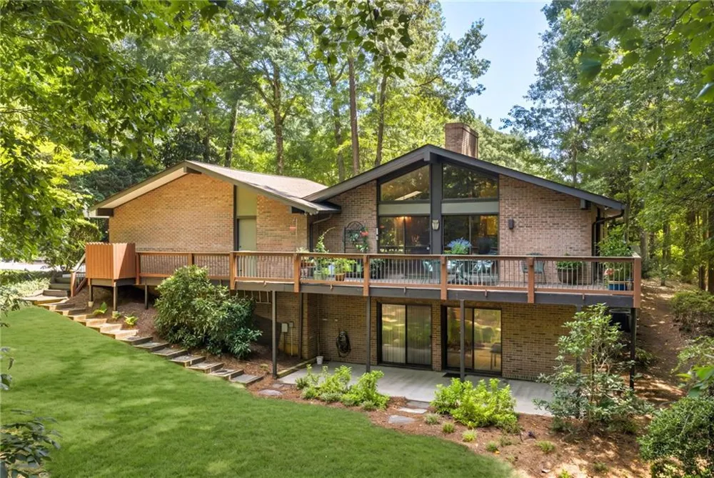 910 Freemanwood Lane Milton, GA 30004