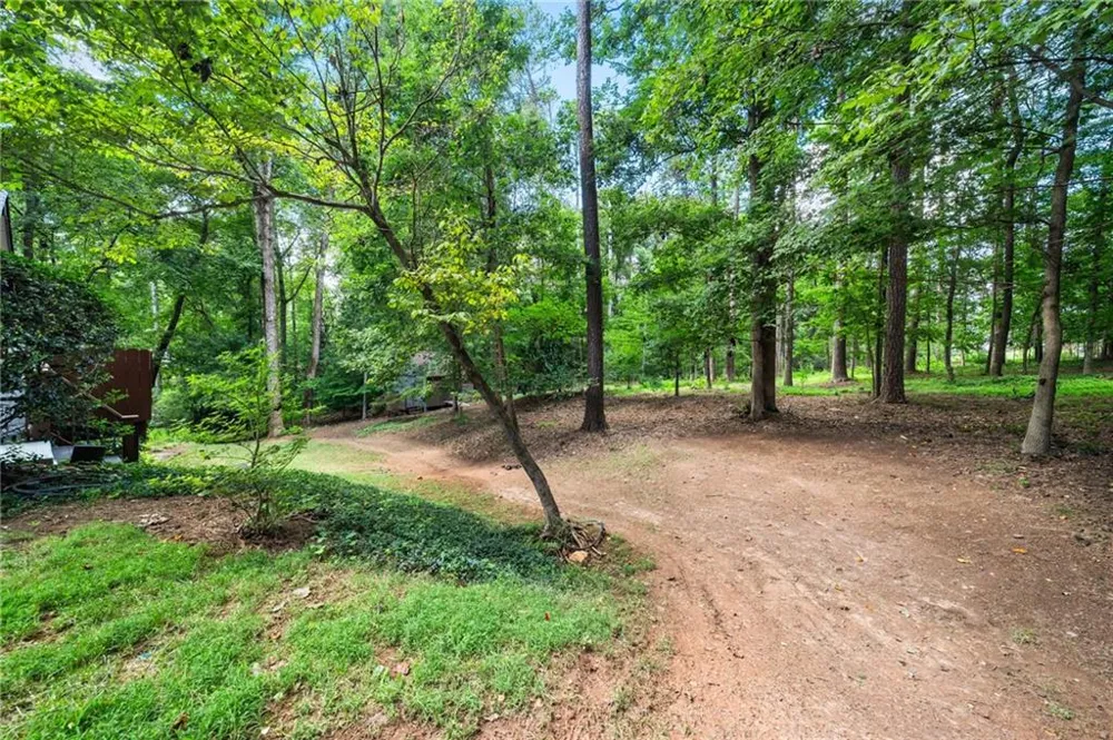 910 Freemanwood Lane Milton, GA 30004