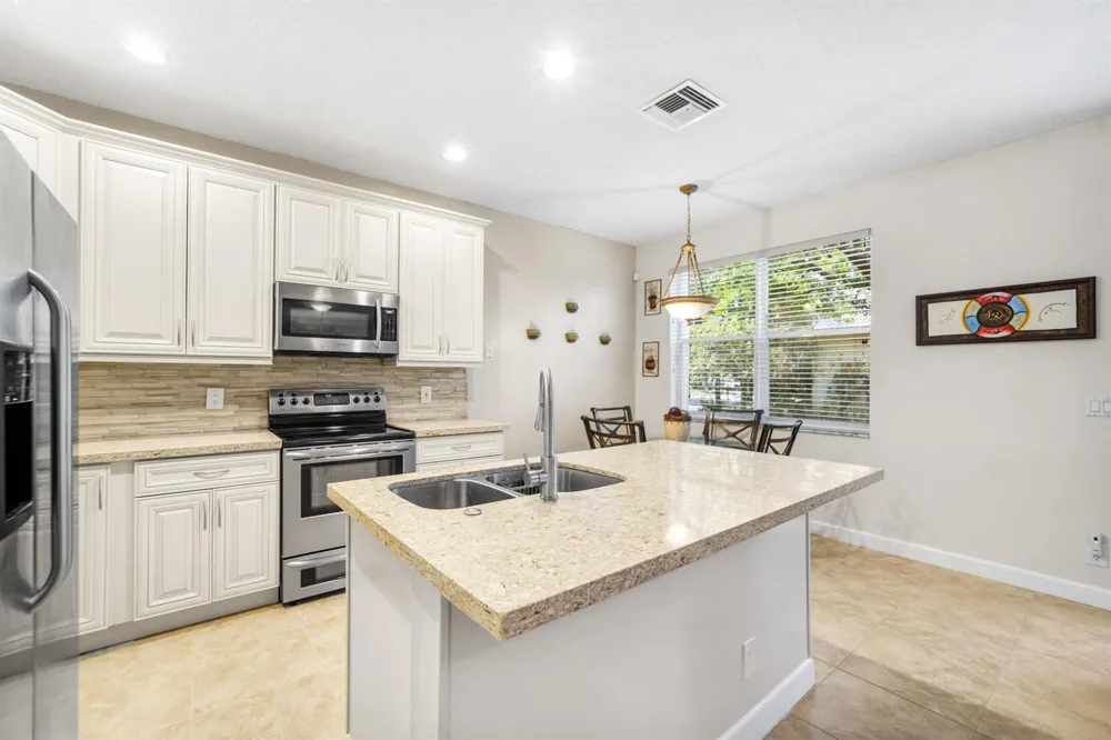 5106 Heron Court Coconut Creek, FL 33073