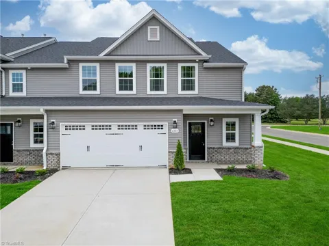 4716 Winding Trail