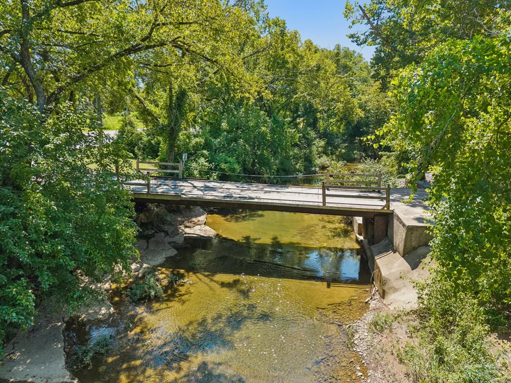6923 Nolensville Rd Brentwood, TN 37027