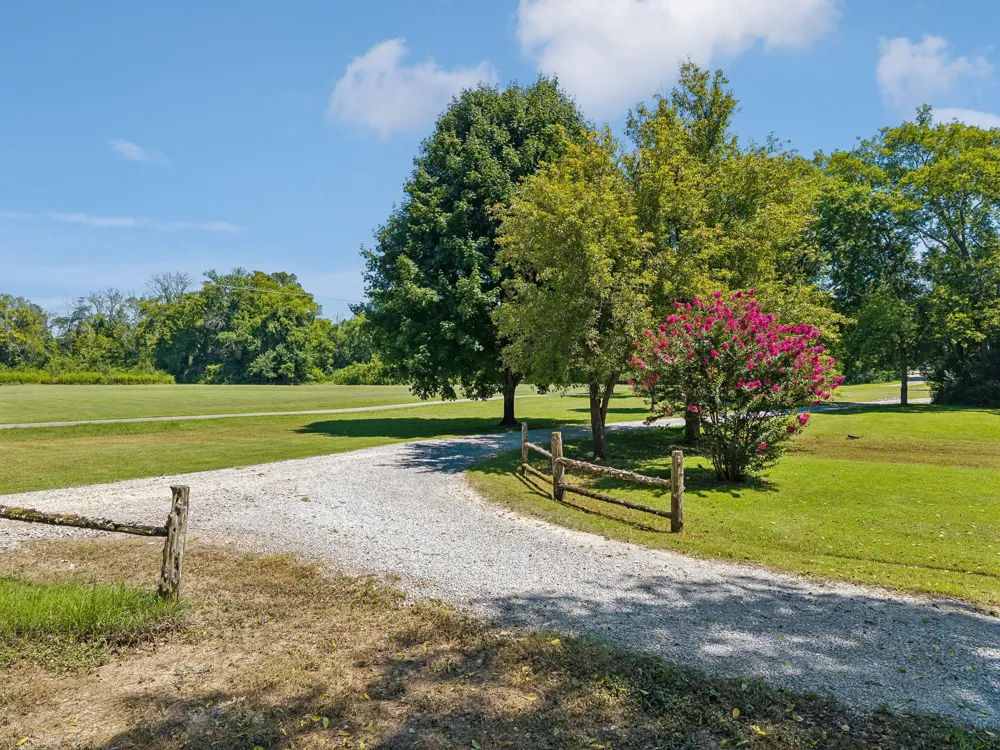 6923 Nolensville Rd Brentwood, TN 37027