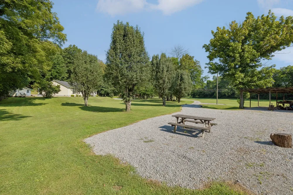6923 Nolensville Rd Brentwood, TN 37027