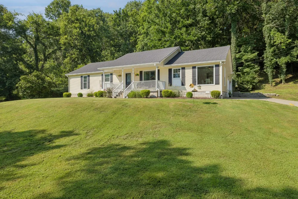6923 Nolensville Rd Brentwood, TN 37027