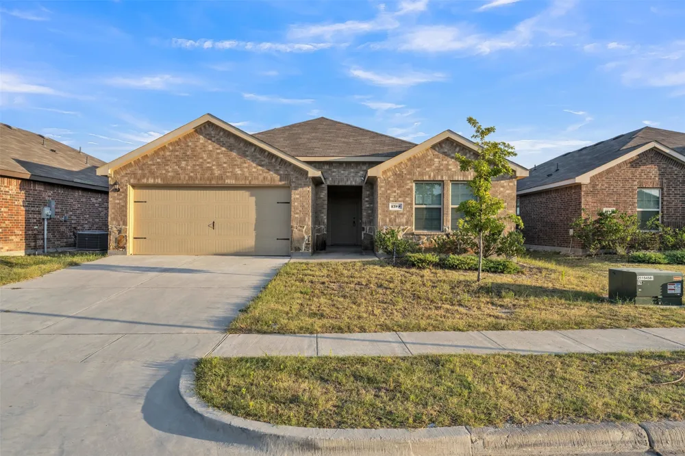 1748 Duskwood Drive Lancaster, TX 75146