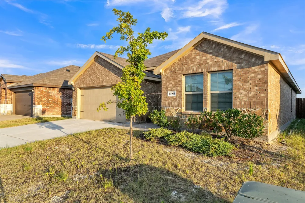 1748 Duskwood Drive Lancaster, TX 75146