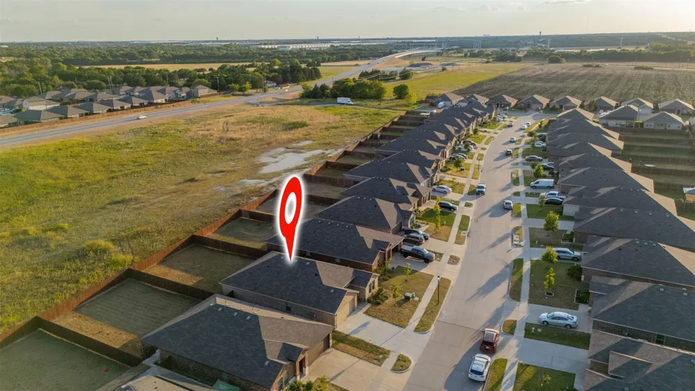 1748 Duskwood Drive Lancaster, TX 75146