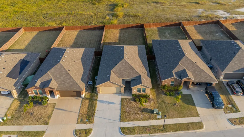 1748 Duskwood Drive Lancaster, TX 75146