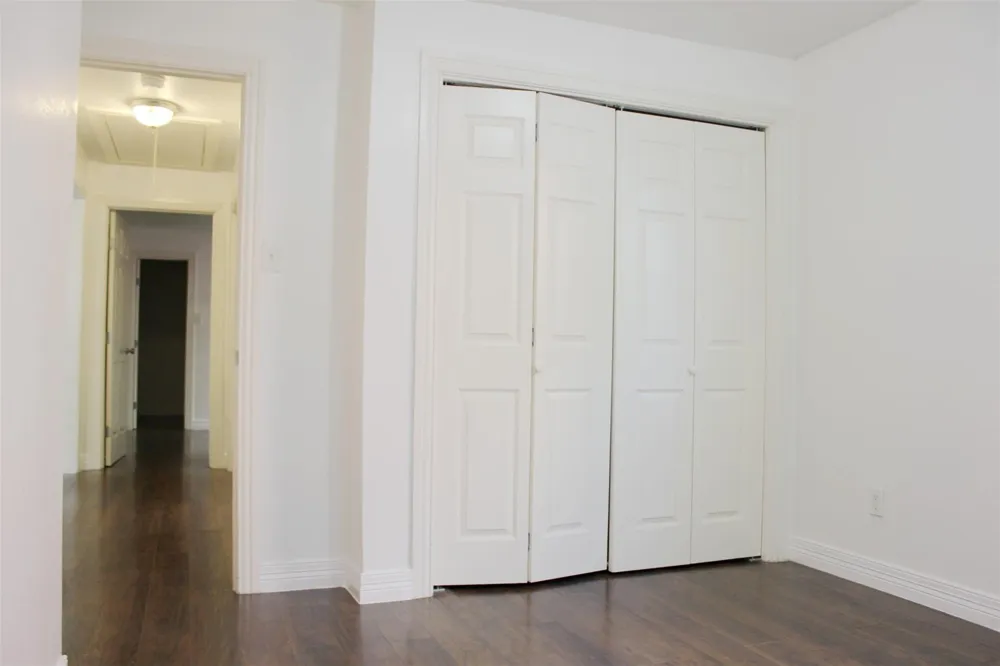 4416 Holt Street Bellaire, TX 77401