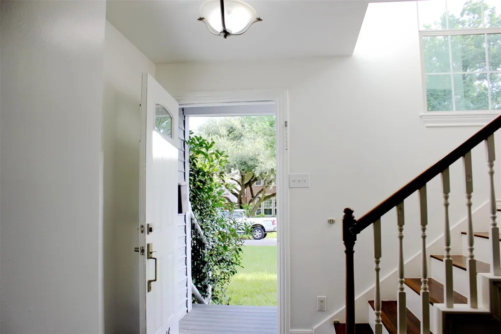 4416 Holt Street Bellaire, TX 77401