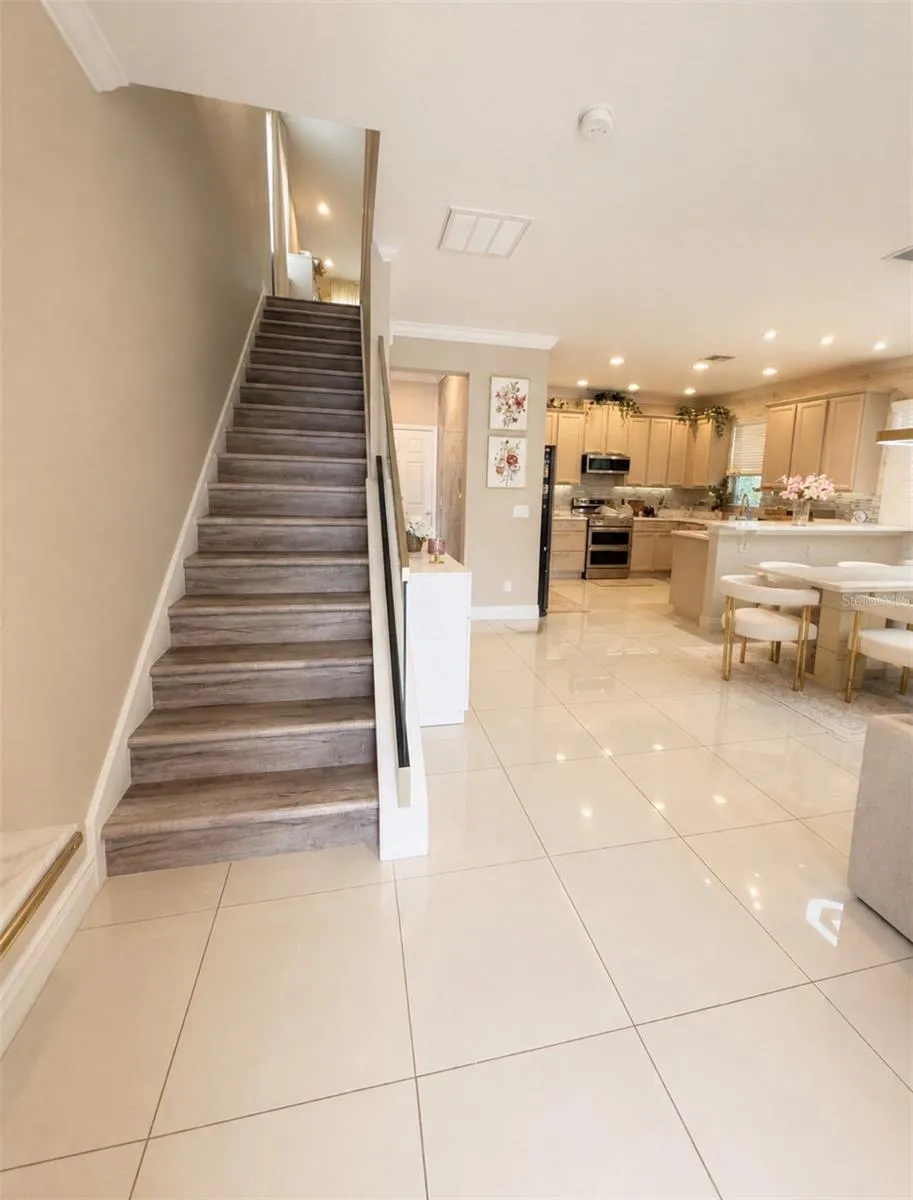 8630 POWDER RIDGE TRAIL Windermere, FL 34786