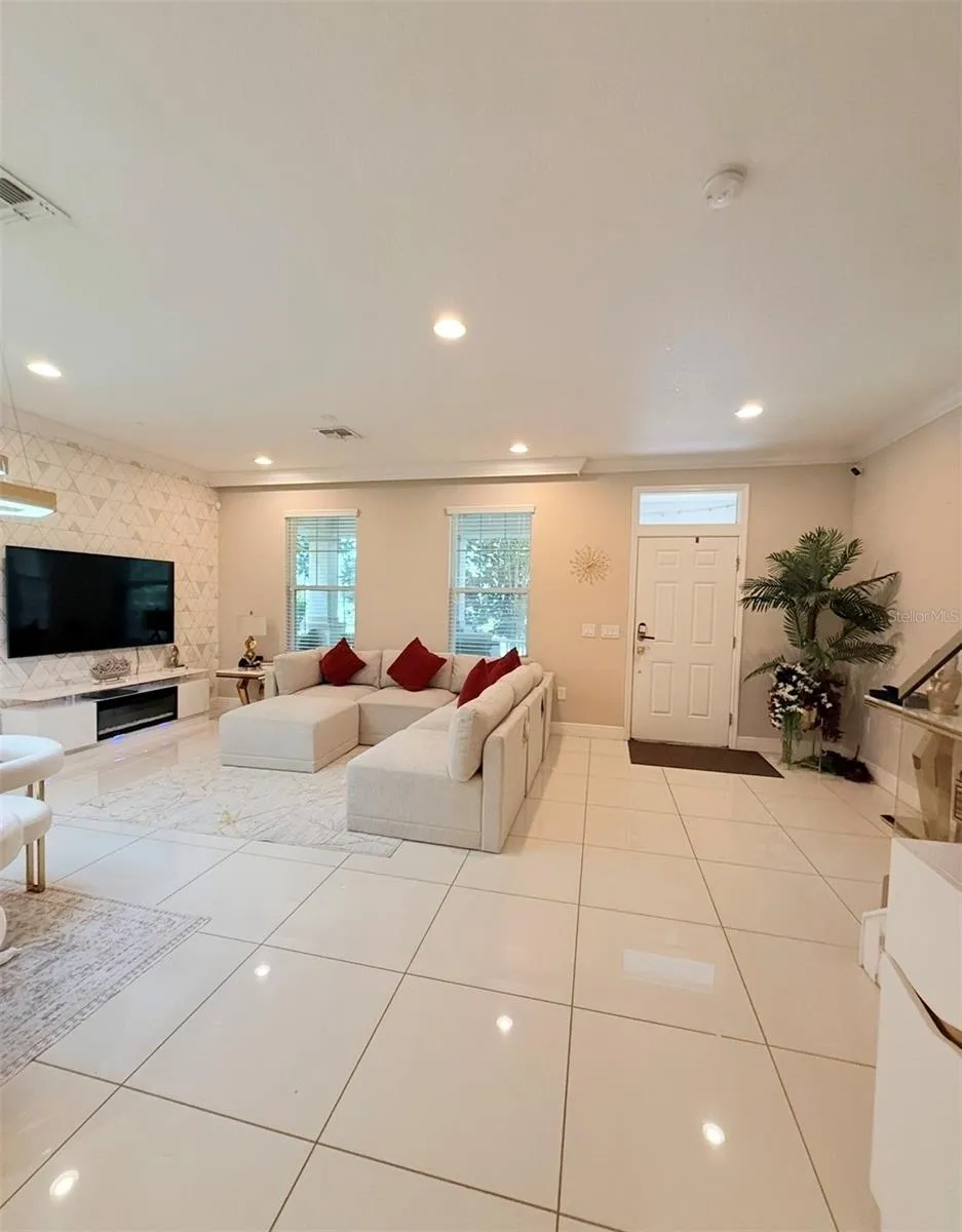 8630 POWDER RIDGE TRAIL Windermere, FL 34786