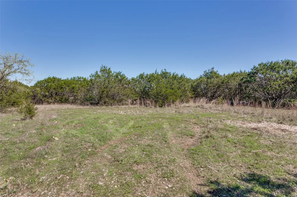 9128 Hilltop Drive Cleburne, TX 76033