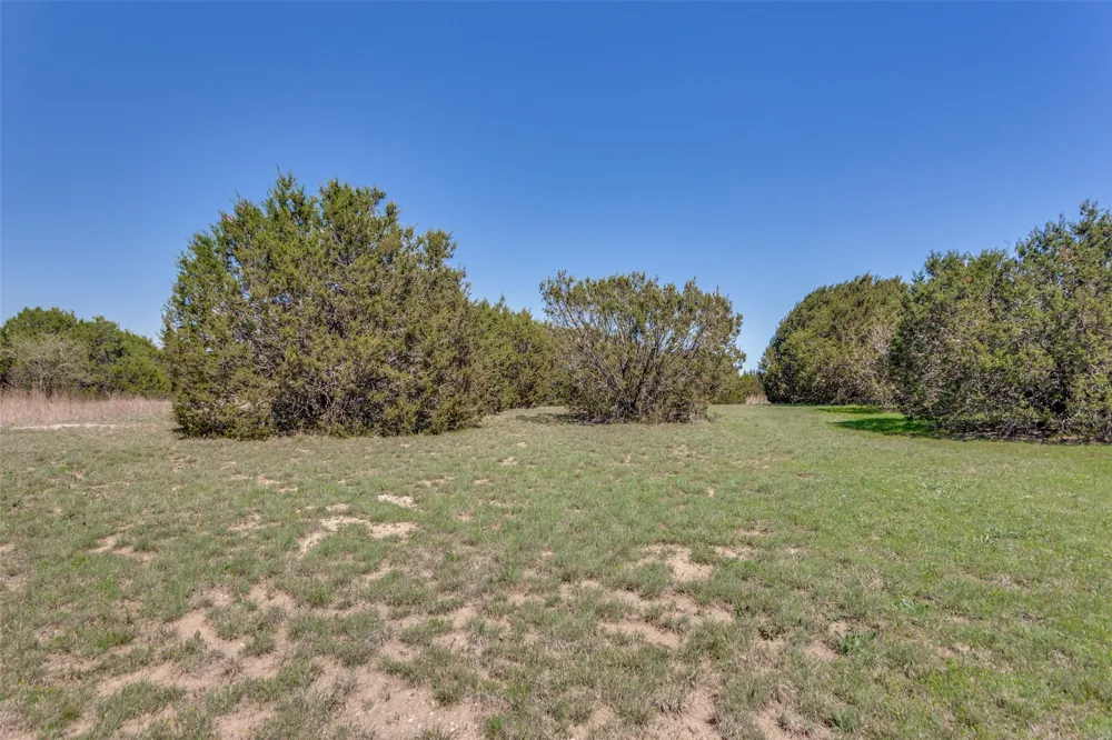 9128 Hilltop Drive Cleburne, TX 76033