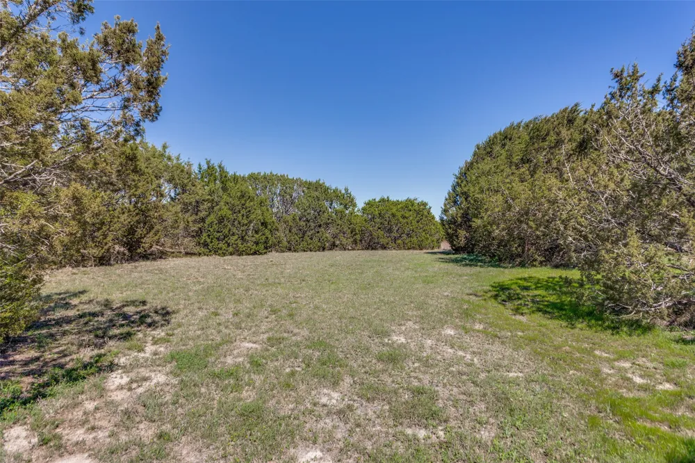 9128 Hilltop Drive Cleburne, TX 76033