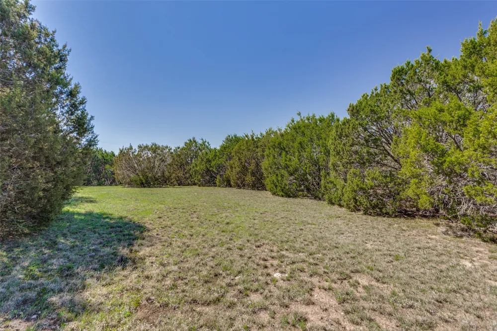 9128 Hilltop Drive Cleburne, TX 76033
