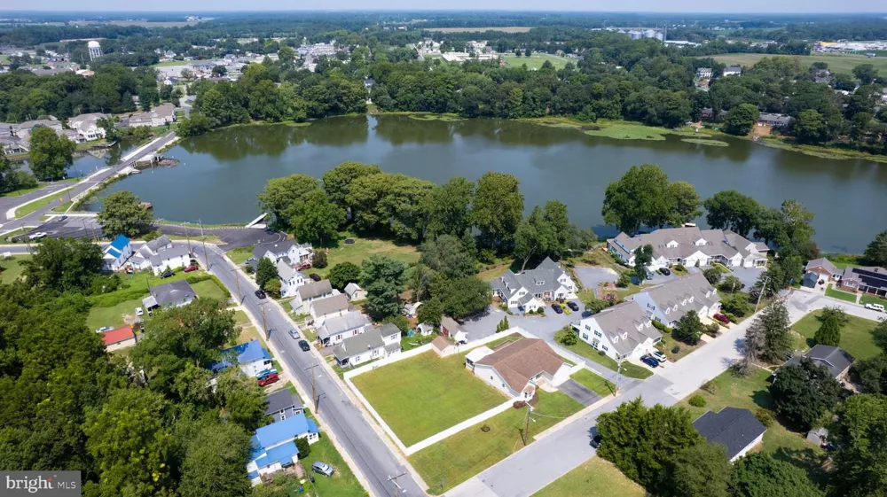 103 GOVERNORS AVENUE Laurel, DE 19956