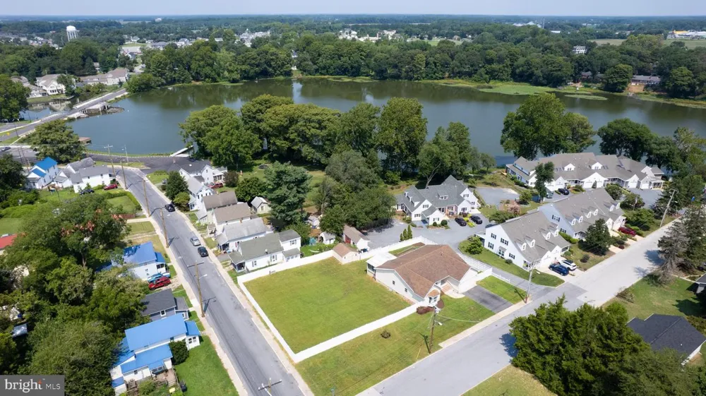 103 GOVERNORS AVENUE Laurel, DE 19956