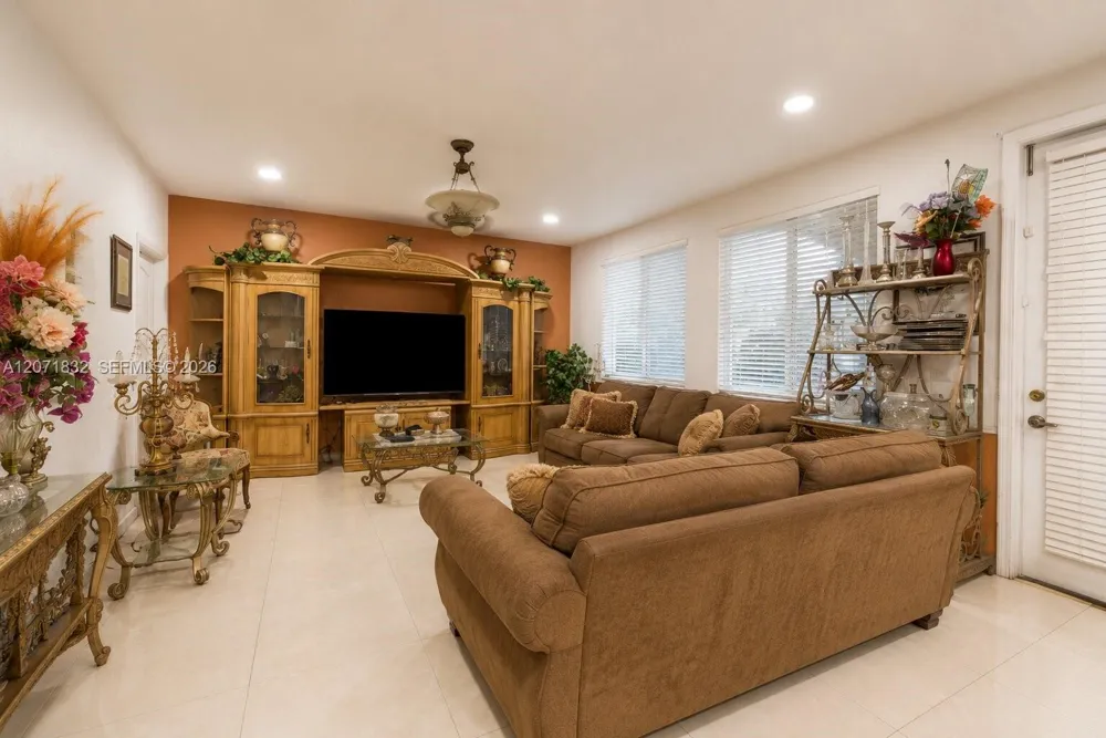 20551 NW 7th Ct Miami Gardens, FL 33169