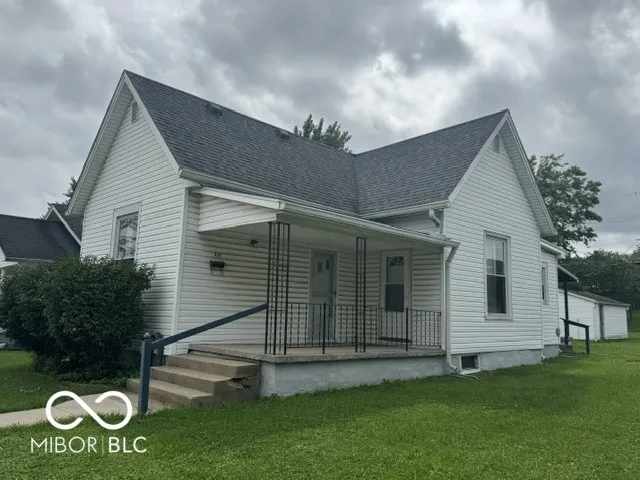 933 Shelby Street Shelbyville, IN 46176
