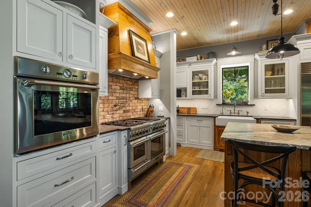 80 East Reach Road #117 Sylva, NC 28779