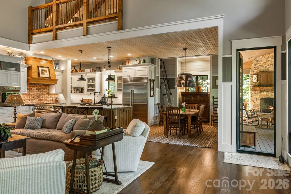 80 East Reach Road #117 Sylva, NC 28779