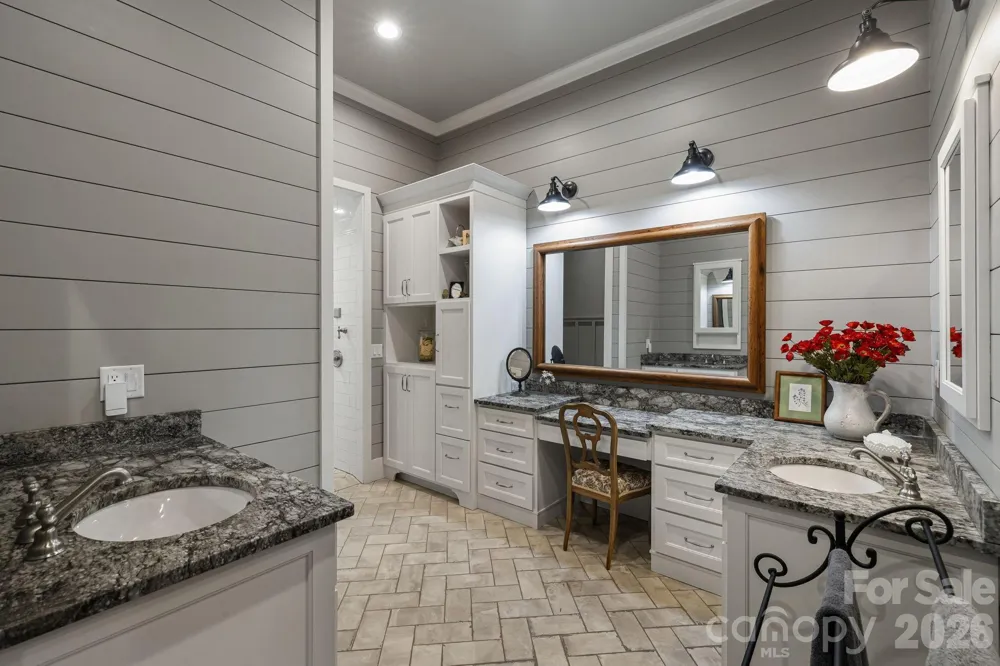 80 East Reach Road #117 Sylva, NC 28779
