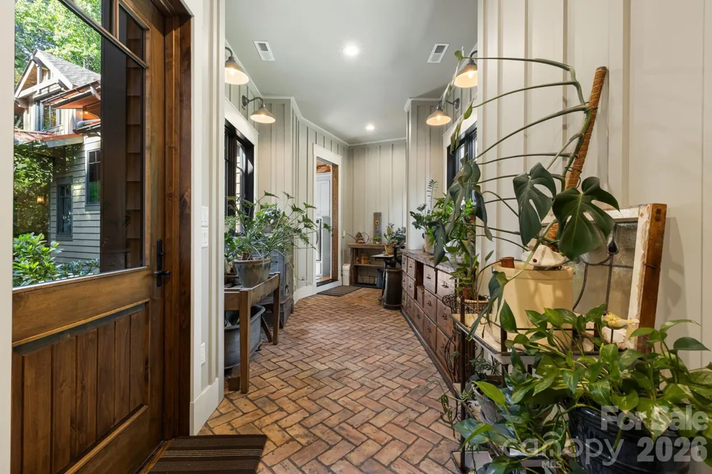 80 East Reach Road #117 Sylva, NC 28779