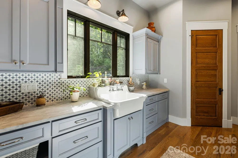 80 East Reach Road #117 Sylva, NC 28779