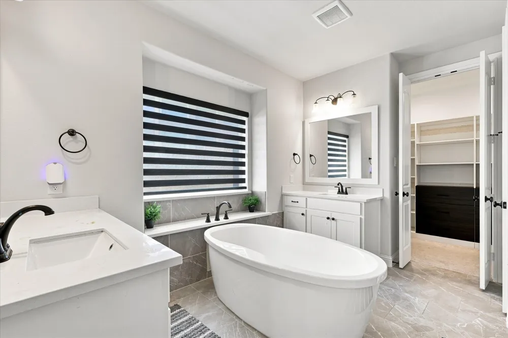 1104 Stallion Lane Justin, TX 76247